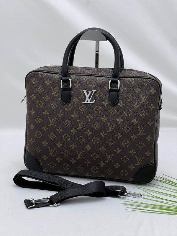 شنط لابتوب LOUIS VUITTON \ نياد