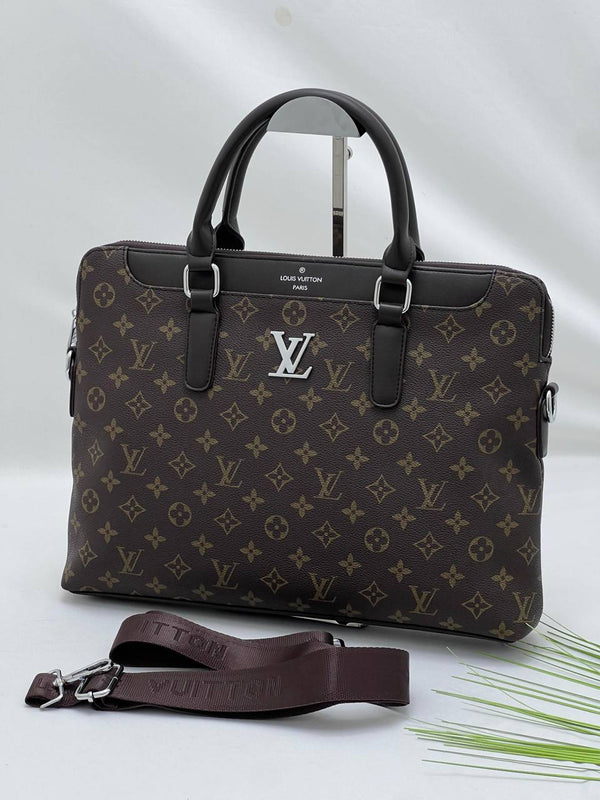 شنط لابتوب LOUIS VUITTON \ نياد