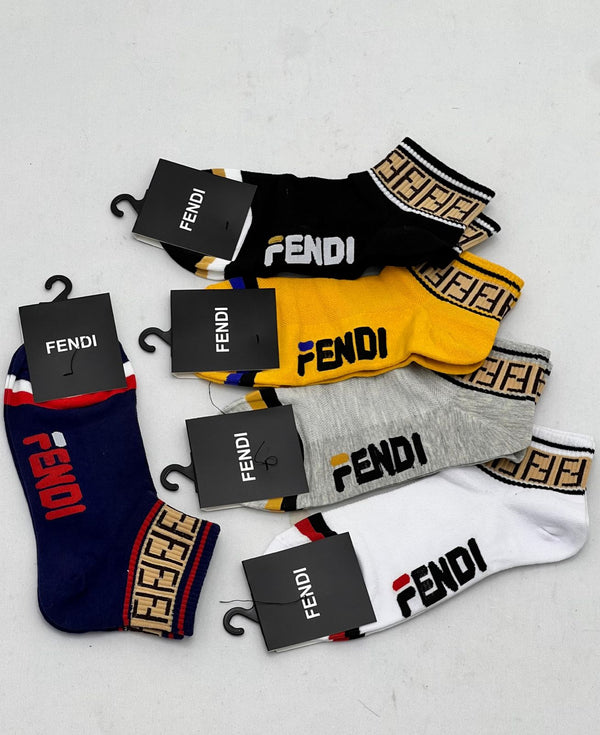 بكج كلسات - Fendi